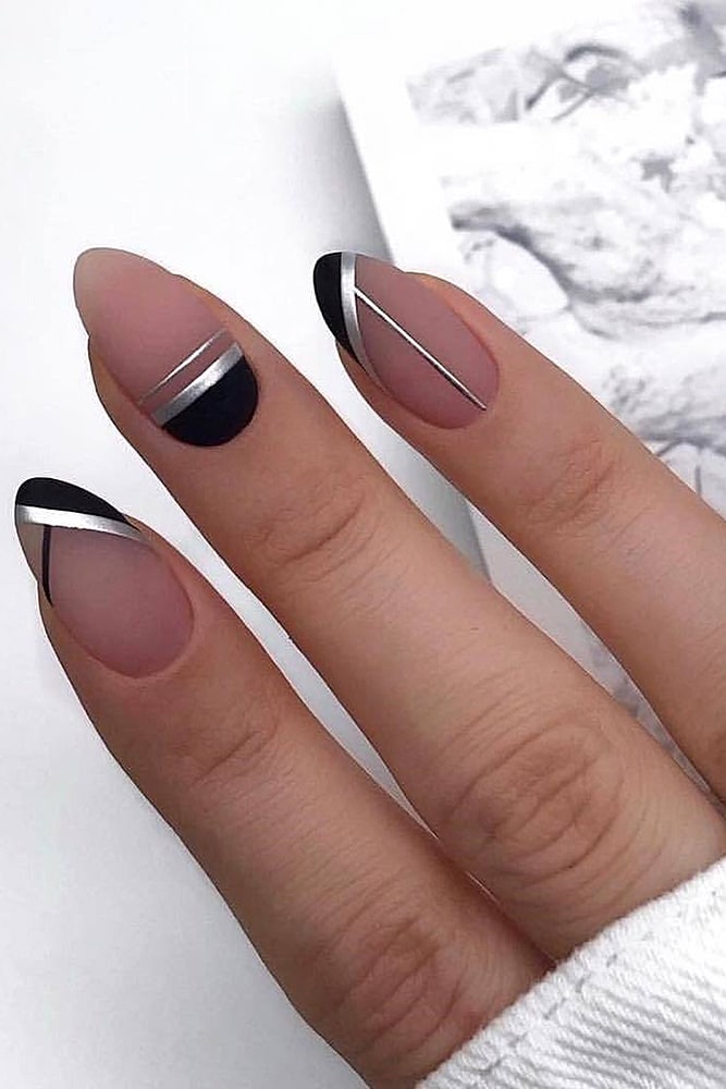 матовый маникюр графика