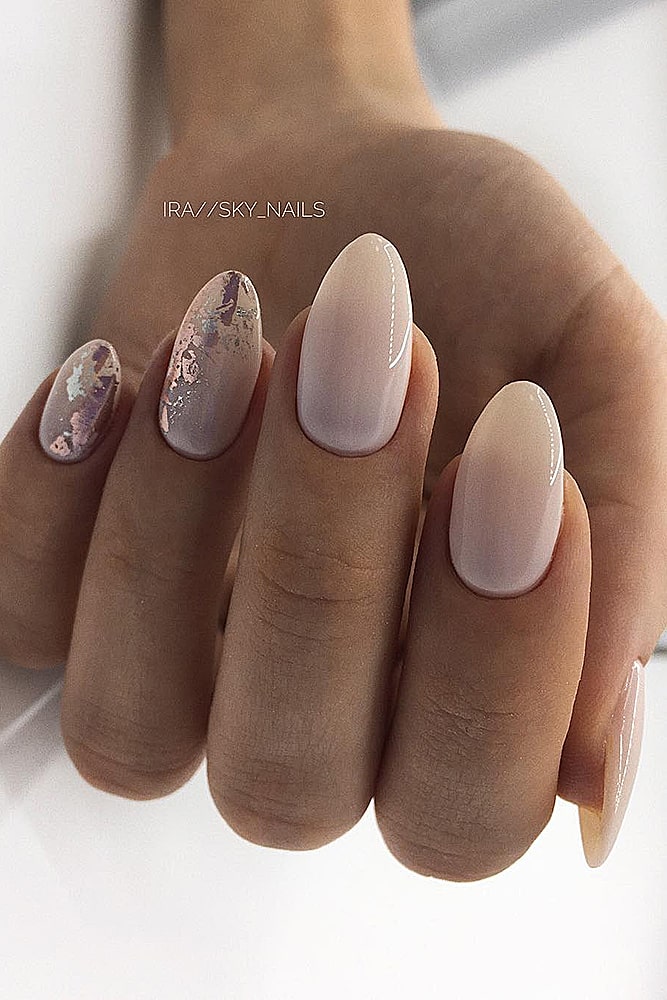 маникюр с фольгой