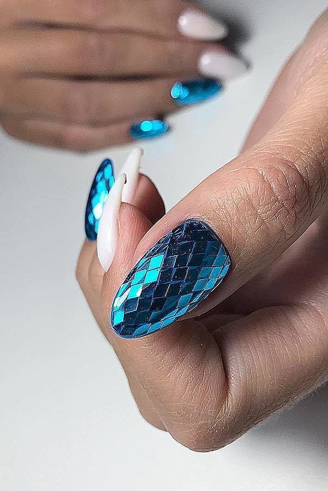 маникюр с фольгой