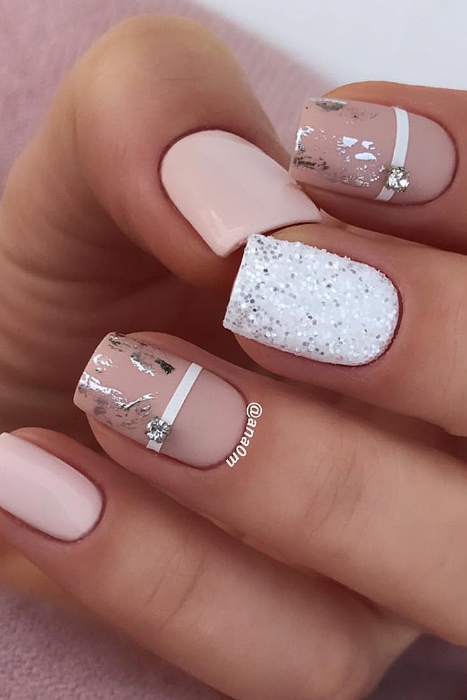 маникюр с фольгой