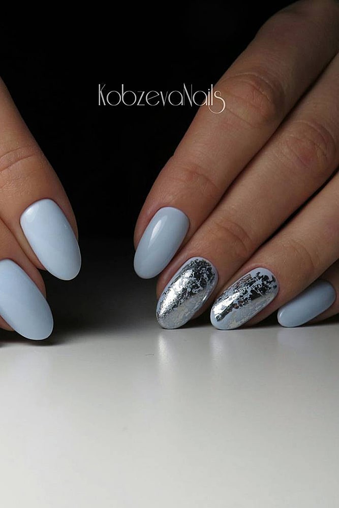 маникюр с фольгой