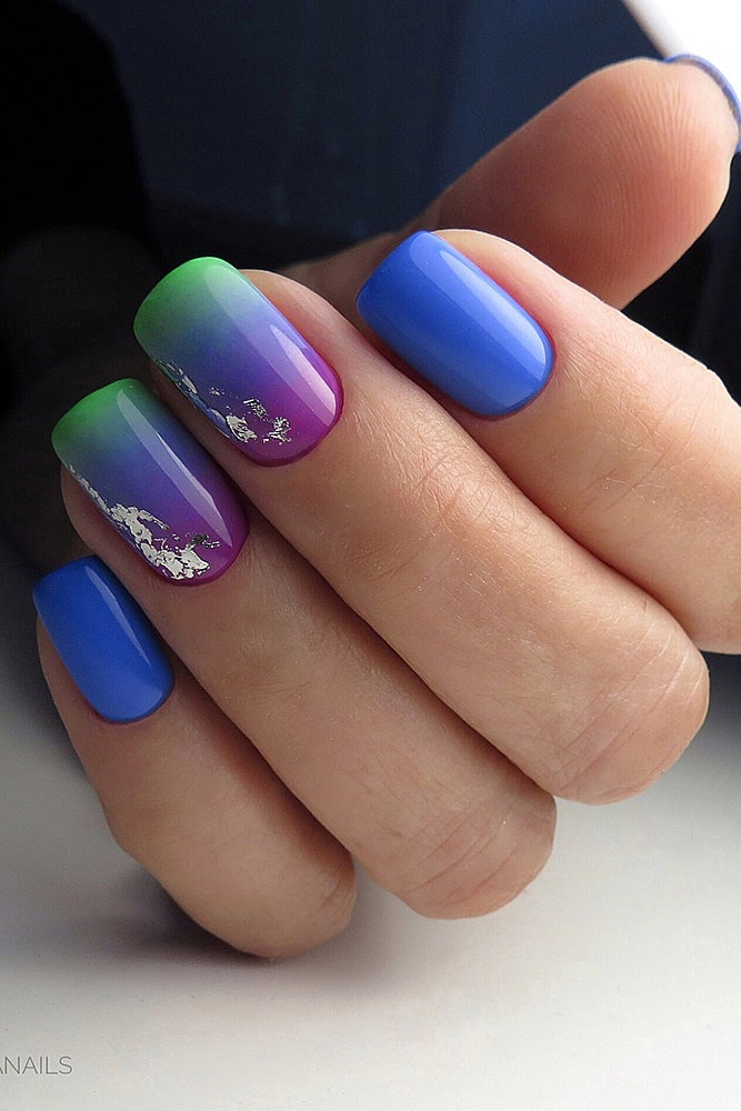 маникюр с фольгой