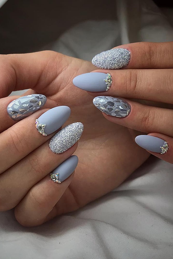 маникюр с фольгой