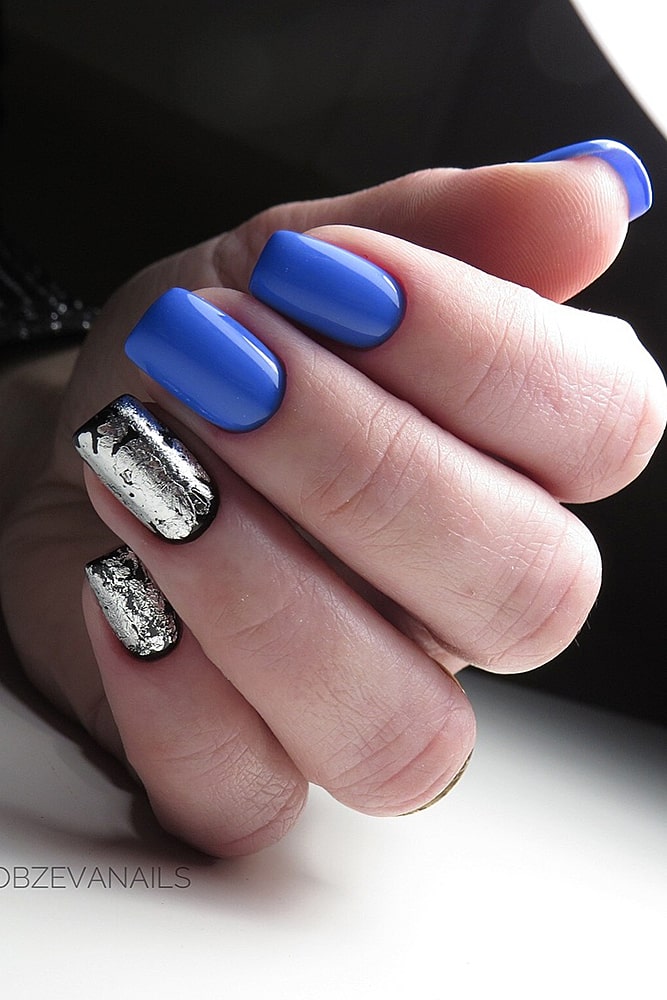 маникюр с фольгой