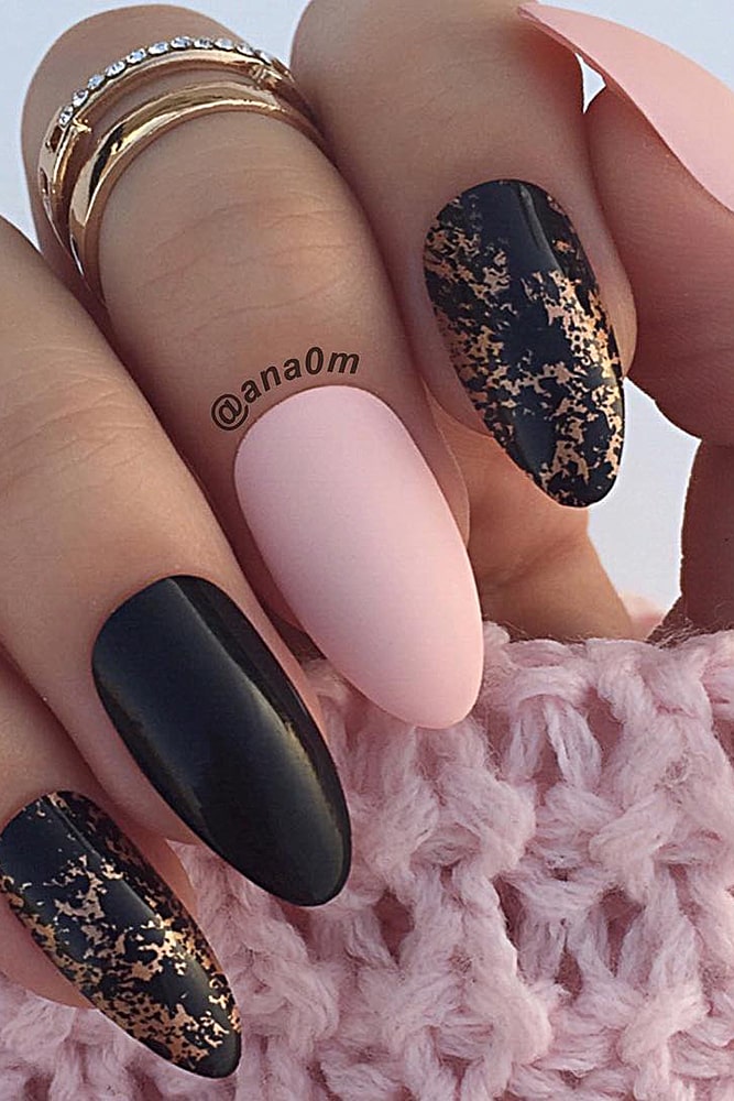 маникюр с фольгой