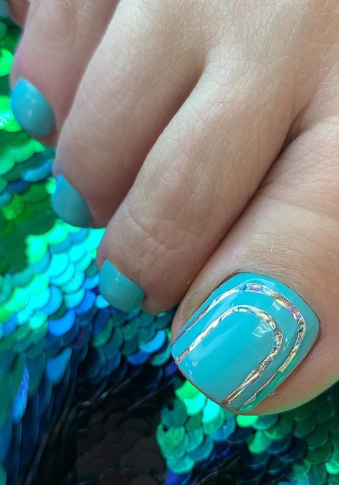 модный педикюр тиффани