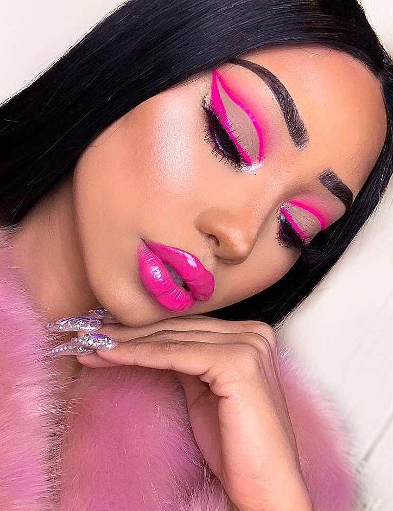 грим на хэллоуин стильный макияж в неоновом розовом