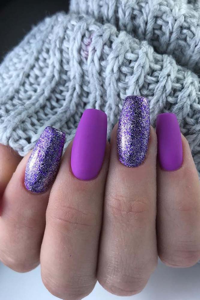 матовый маникюр втирка сирень