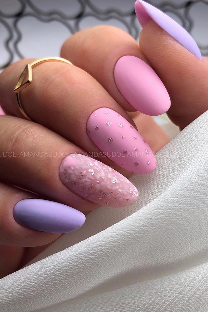 матовый маникюр розово-сиреневый