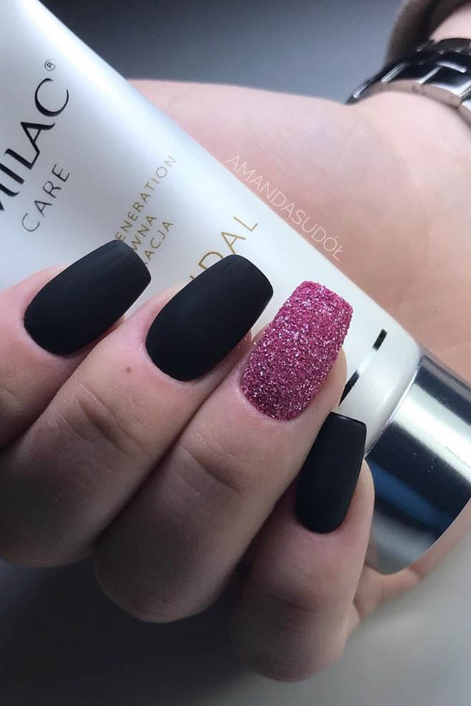 матовый маникюр черный модный