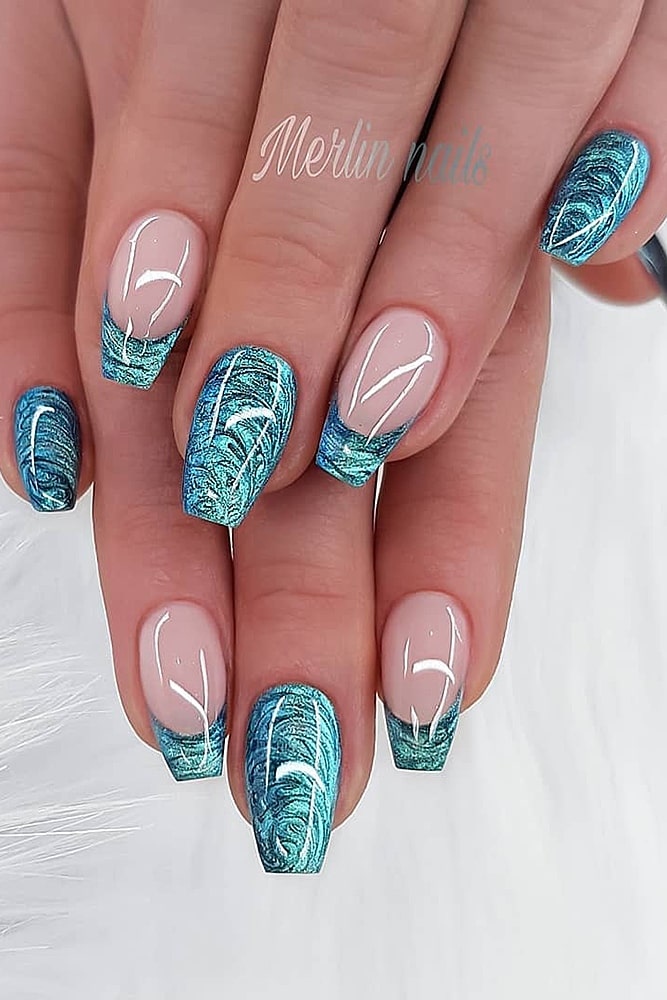 новогодний маникюр бирюза