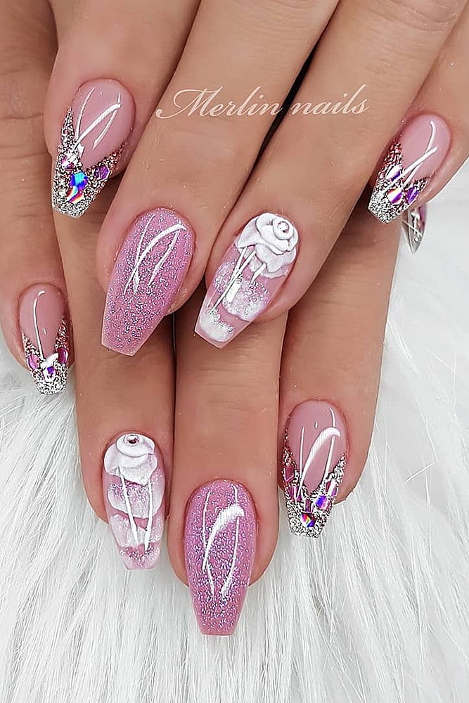 новогодний маникюр розовый перламутр