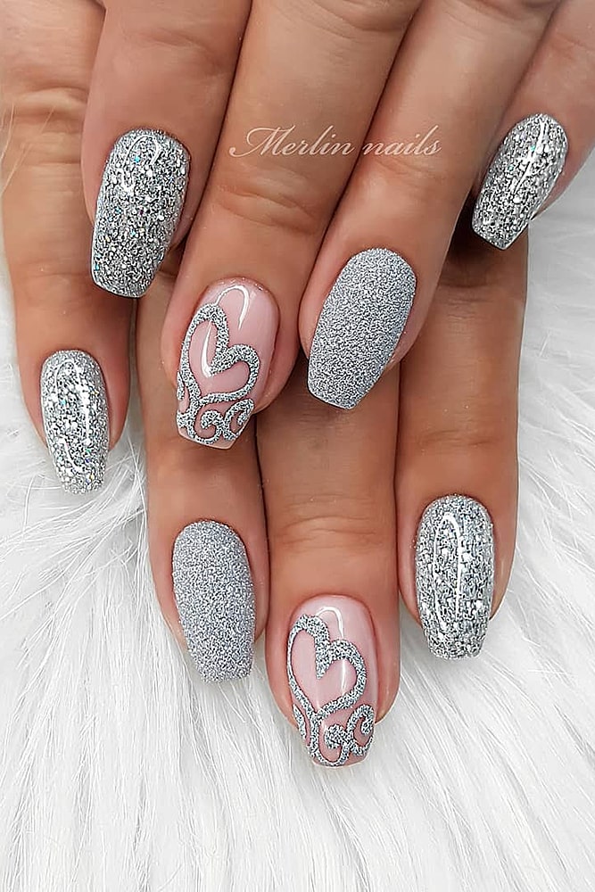 новогодний маникюр серебряное сердце