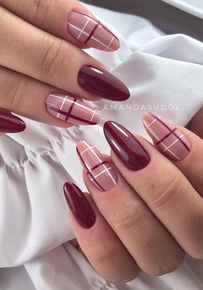 маникюр на 8 марта клетка