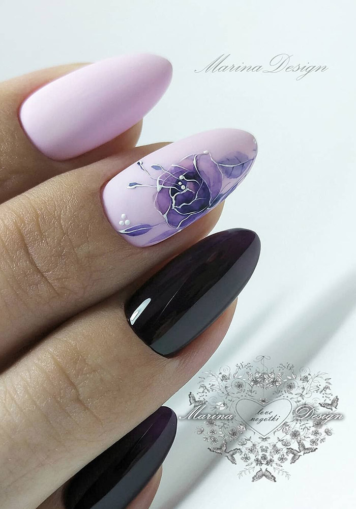 маникюр на 8 марта розы