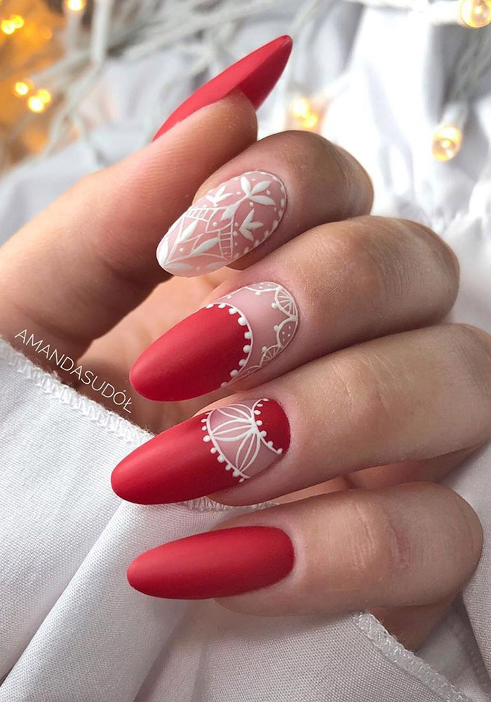 маникюр на 8 марта узор