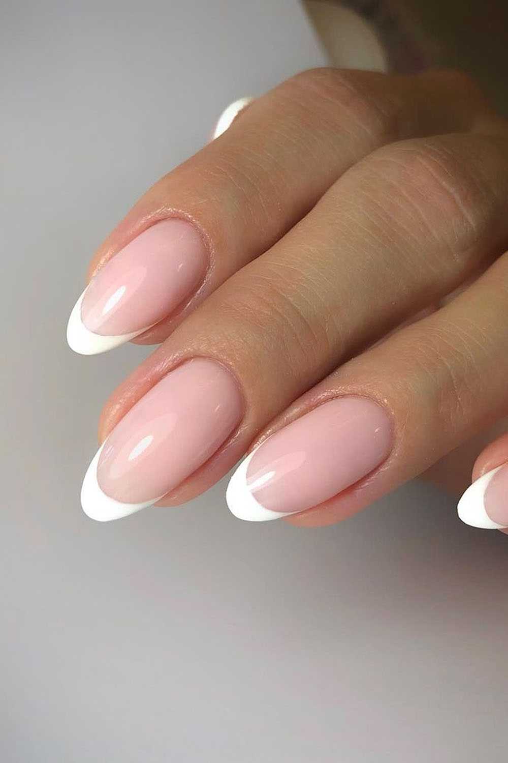 модный маникюр френч идеальный