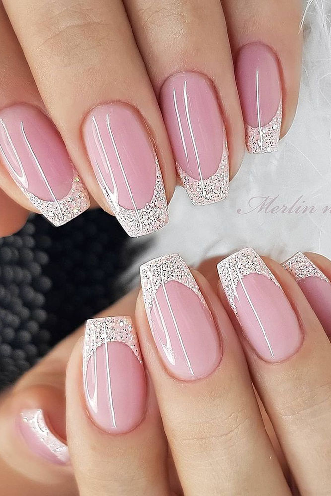 новогодний маникюр френч натуральный