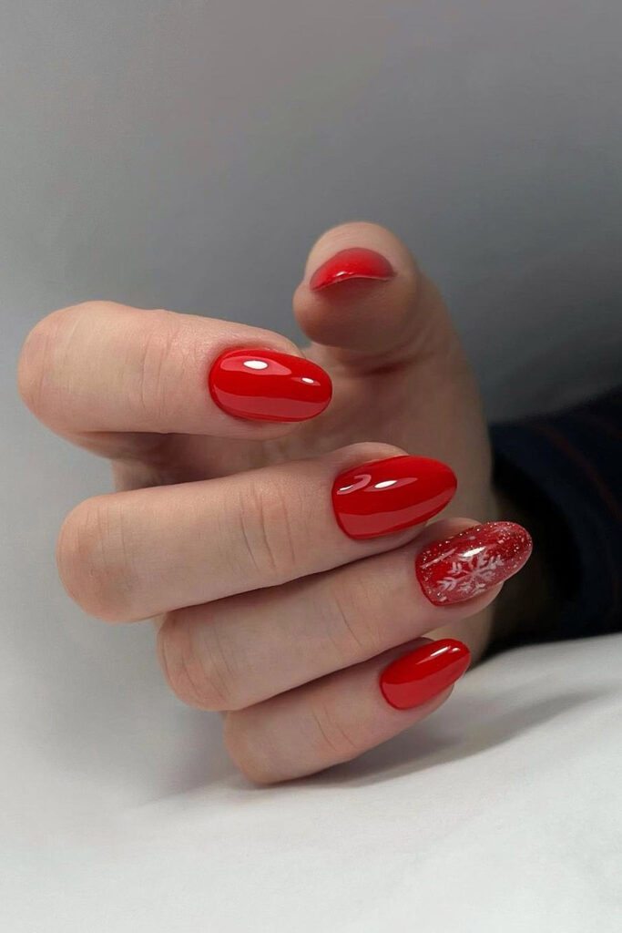 новогодний маникюр маникюр со снежинками красный маникюр