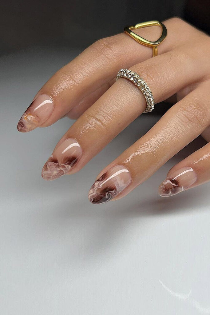 коричневый маникюр длинные ногти модный френч