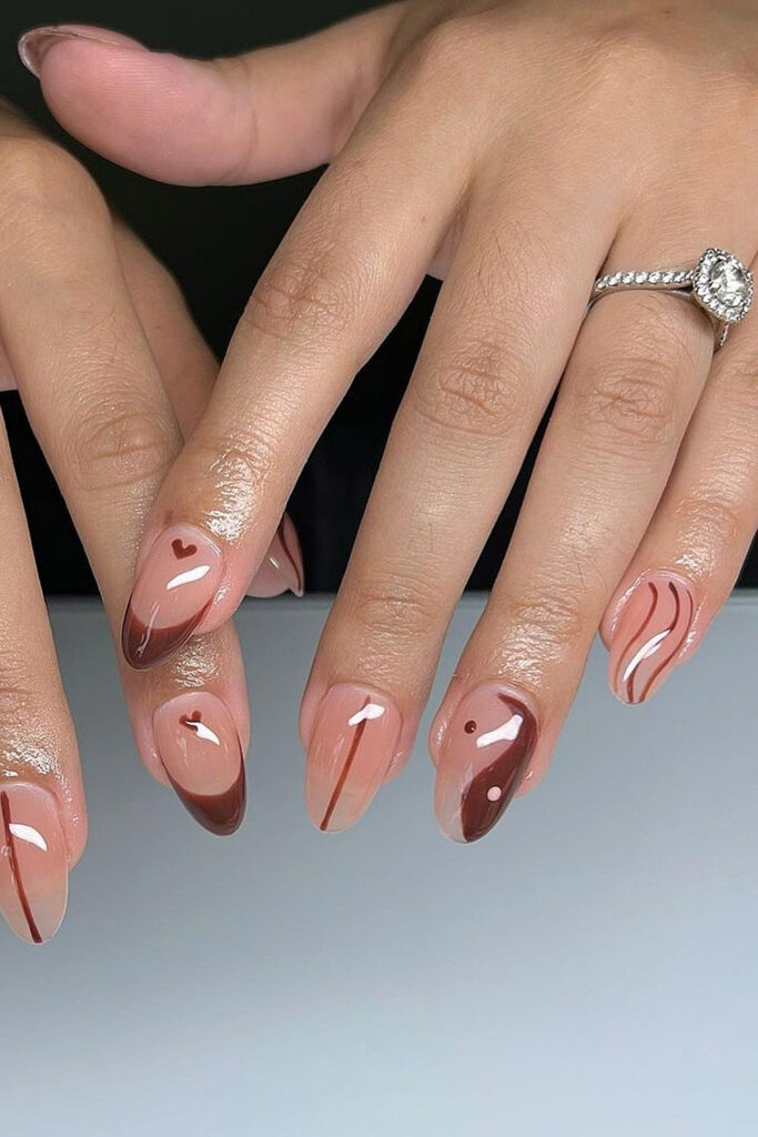 коричневый маникюр модный френч