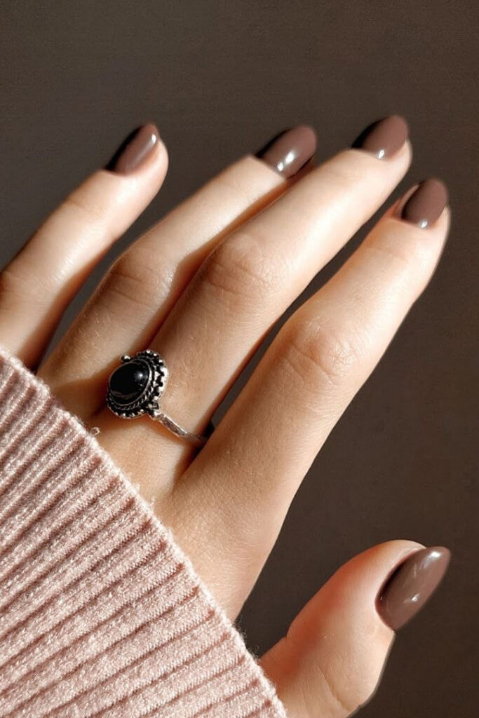 коричневый маникюр светло коричневый маникюр