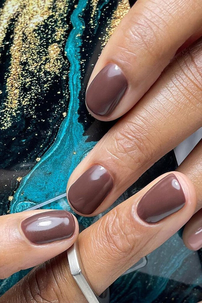 коричневый маникюр светло коричневый маникюр